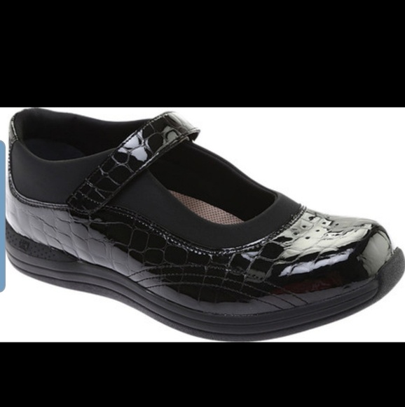 Drew Rose Mary Jane (Women's)


7.5 M - Picture 1 of 3